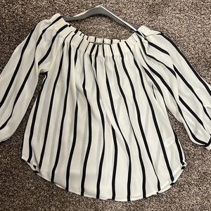 Off the shoulder Express